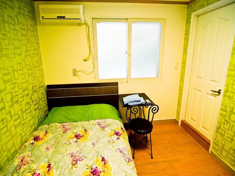 Kimchee Hongdae Guesthouse Seul Zewnętrze zdjęcie